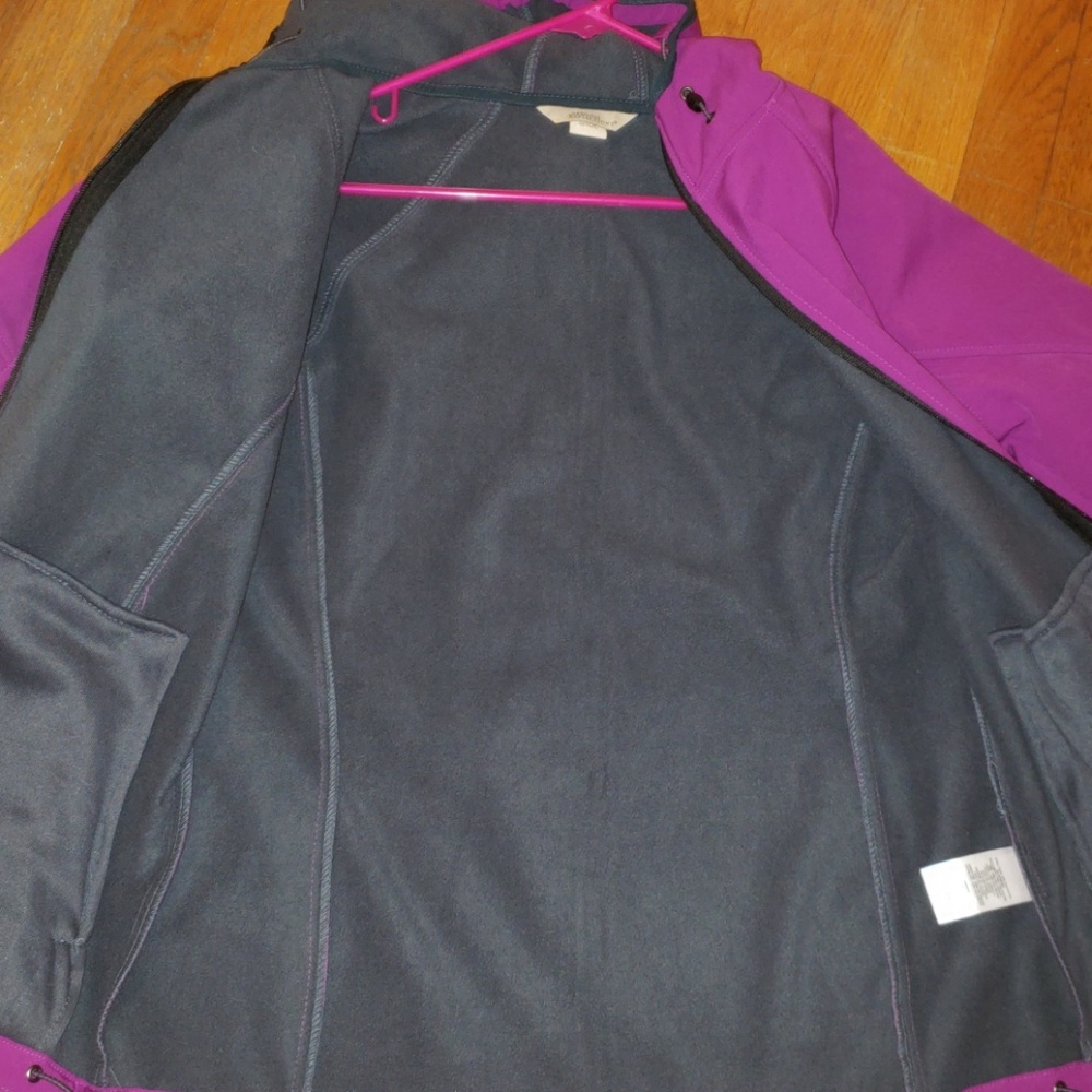 Never Worn Jacket - image 4